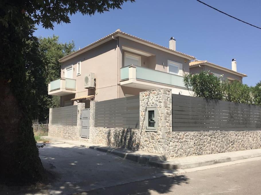Villa Oleander Agios Nikolaos Loutra Edipsou Exterior photo