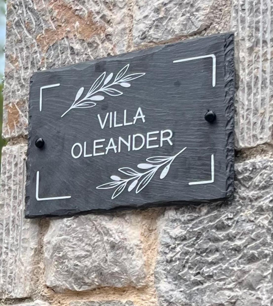 Villa Oleander Agios Nikolaos Loutra Edipsou Exterior photo